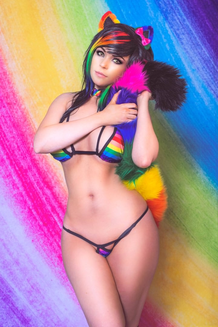 Danielle Beaulieu rainbow bikini 4