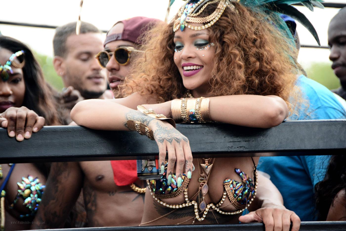 Rihanna Nip Slip Public Bikini Festival Photos Leaked 50