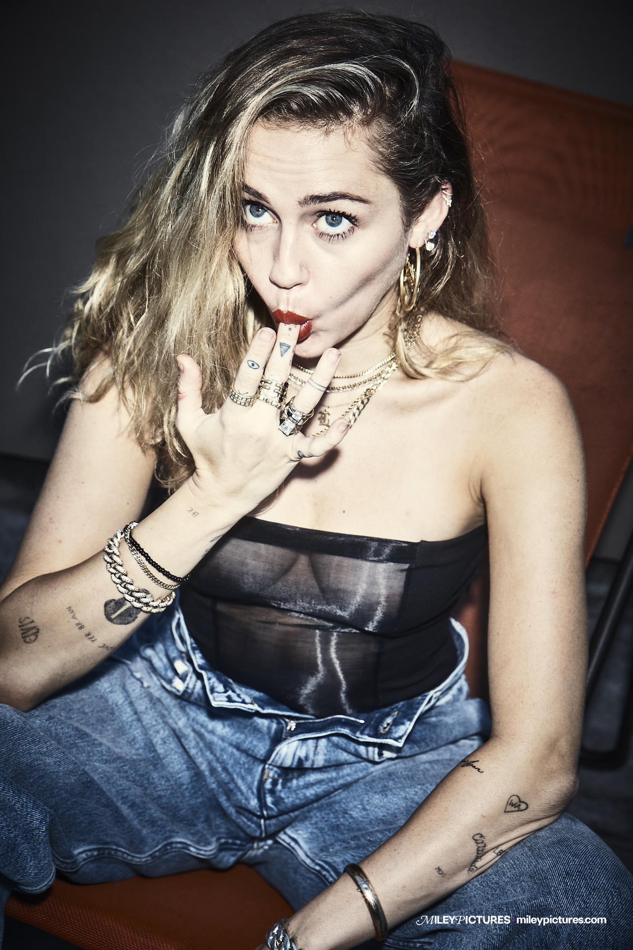 Miley Cyrus / mileycyrus Nude Porn Leaks 14