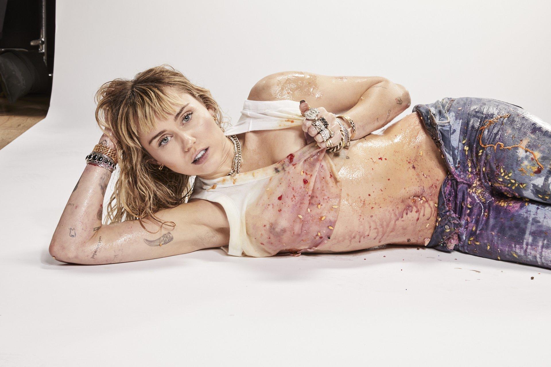 Miley Cyrus / mileycyrus Nude Porn Leaks 20