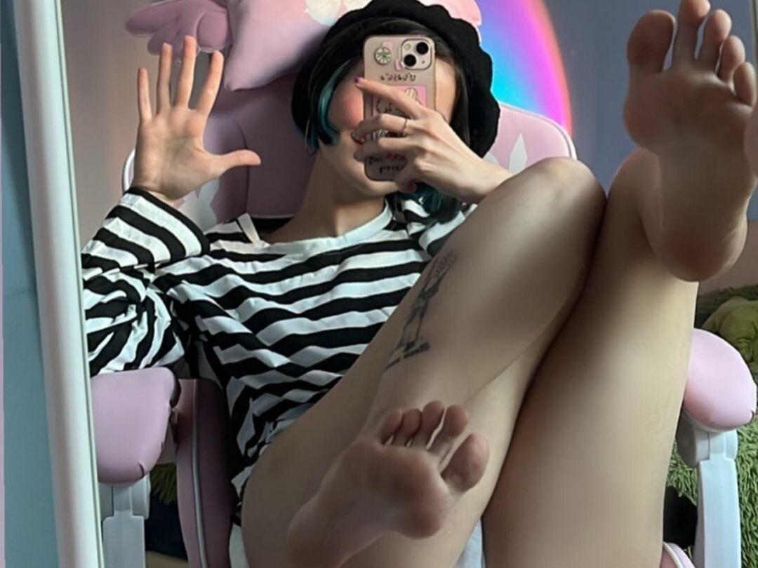 Loonassoftfeet Nude Porn Leaks 7