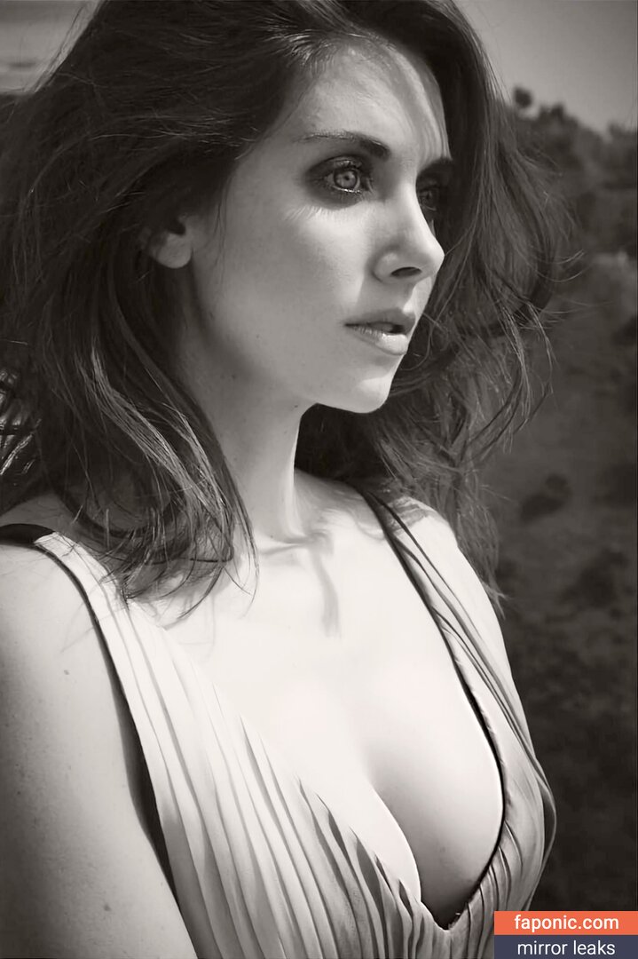 Experience the Thrill of Alison Brie's Voluptuous Nude Gallery