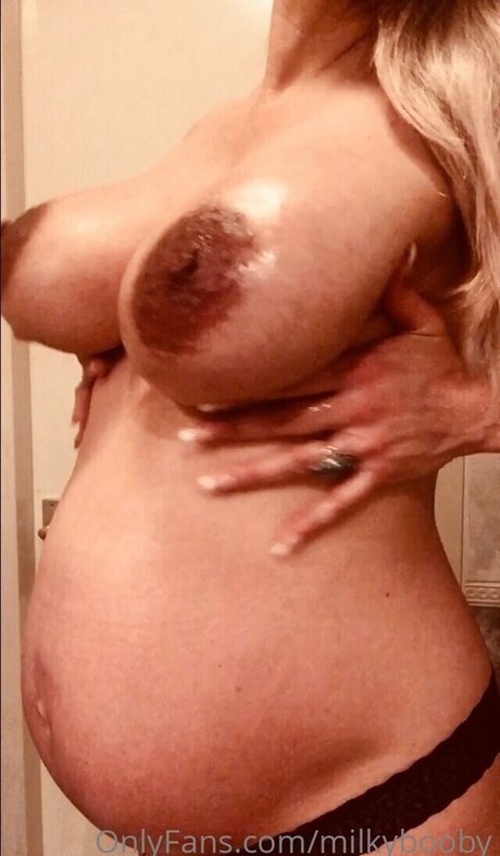 Milkybooby nude leaked OnlyFans photo #38