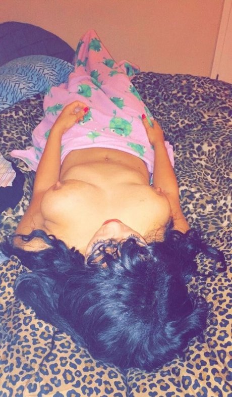 Reyna Thenudequeen nude leaked OnlyFans photo #4