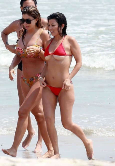Kourtney Kardashian nude leaked OnlyFans photo #405