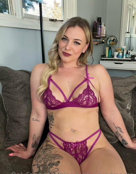 Blondeblueeyedmoma nude leaked OnlyFans photo #6