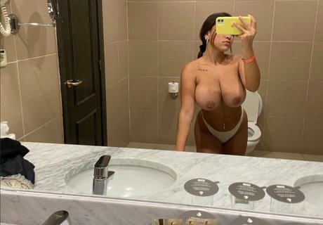Kiara Rosario nude leaked OnlyFans photo #32