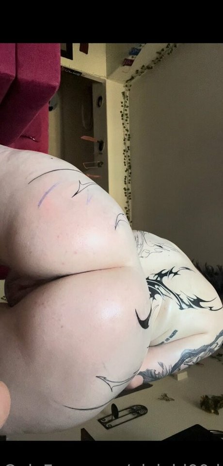 Pixiebl00d nude leaked OnlyFans photo #21